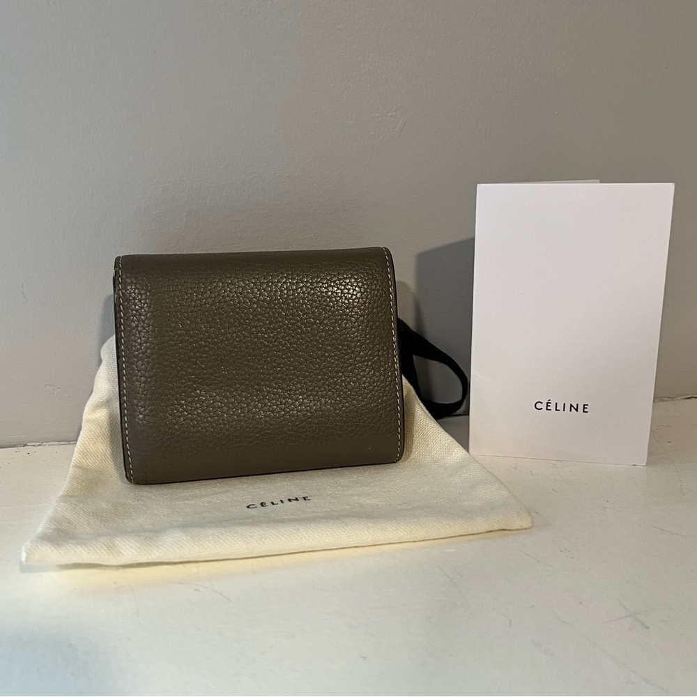 ✨AUTHENTIC CELINE’ Small Tri-Fold Wallet✨ - Picture 2 of 7